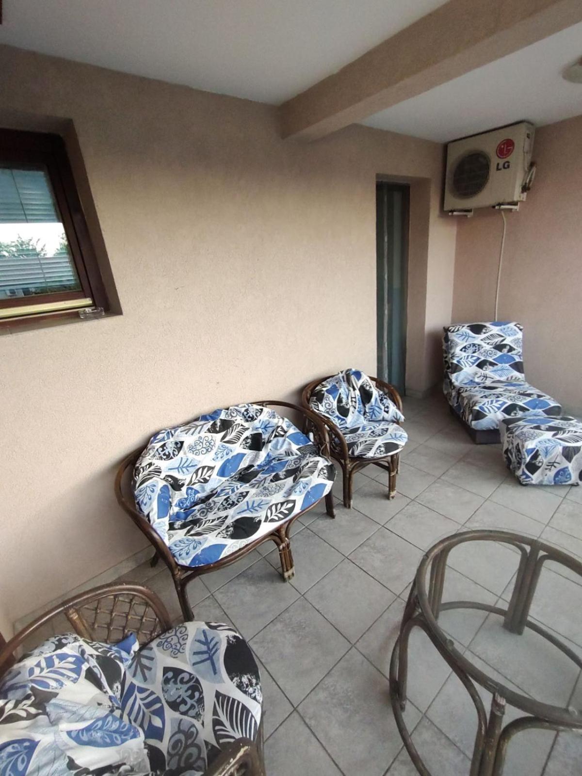 Plavi Apartman Airport 贝尔格莱德 外观 照片